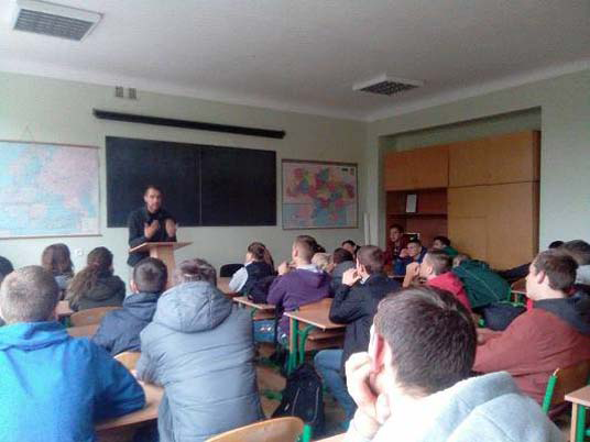 В Ивано-Франковске сектанты орудуют в школах под прикрытием УГКЦ